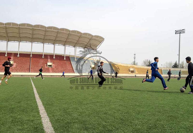 activities Playing Futbol