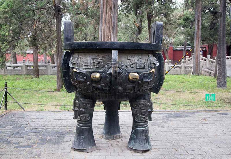 statue Confucius Temple