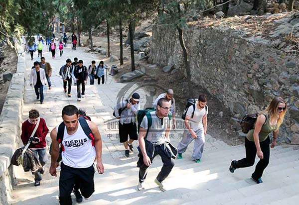 Climbing mount tai